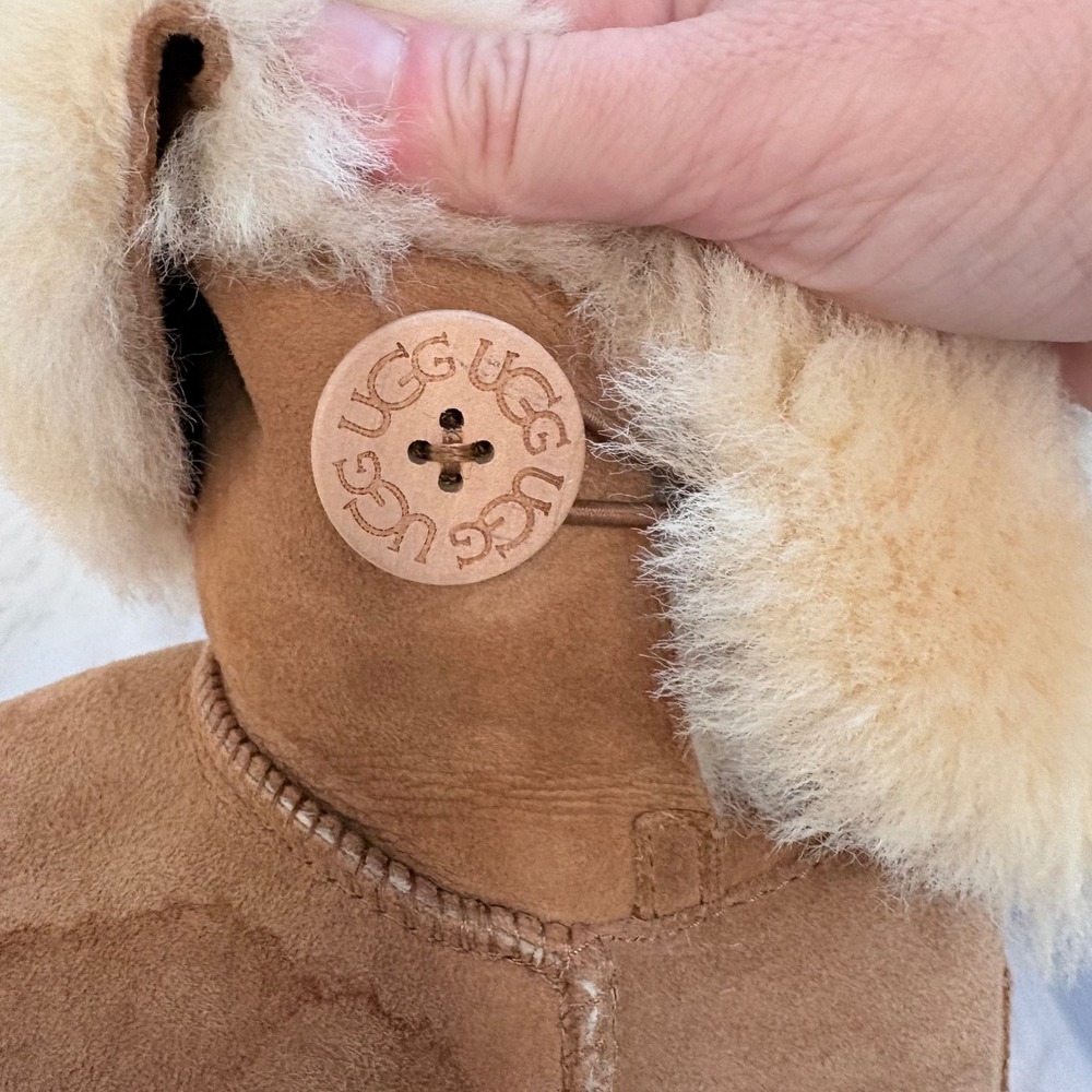 UGG Button Boots Women's 10 Chestnut - Shearling Cabin Core Cozy - Picture 3 of 9